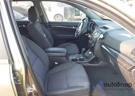 2011 Kia Sorento Lx V6 из США, поврежденный, VIN 5XYKTDA25BG064118